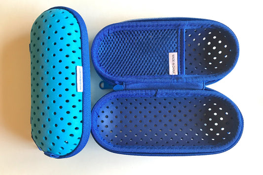 The Snake & Pig goggle case comes in four colors - light and royal blue are shown here